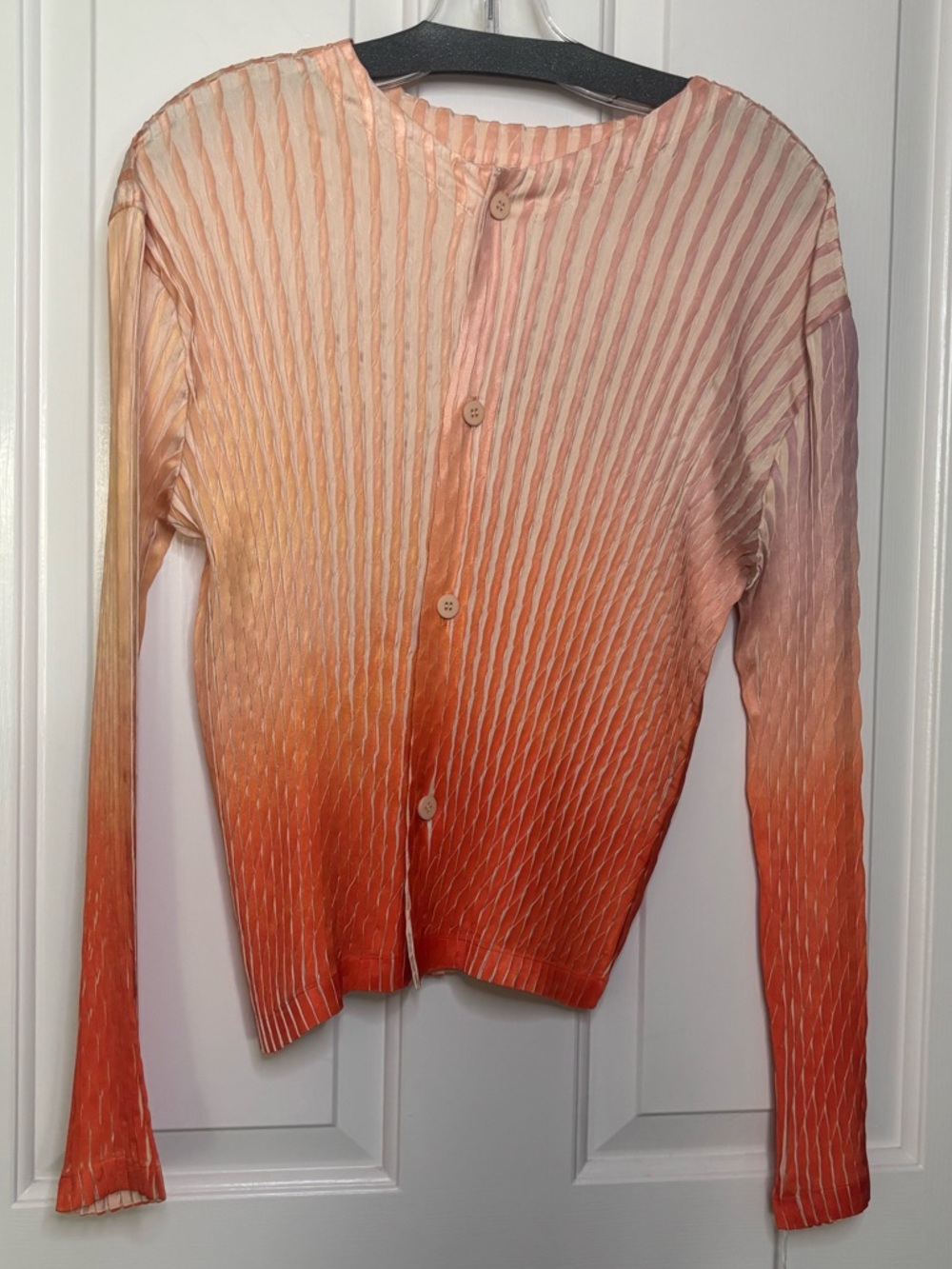 NWT ISSEY MIYAKE Ombre Pleated Button-Up Cardigan in Peach to Coral size 2/M